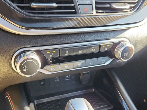 Certified 2023 Nissan Altima 2.5 SR w/ SR Premium Package image 17