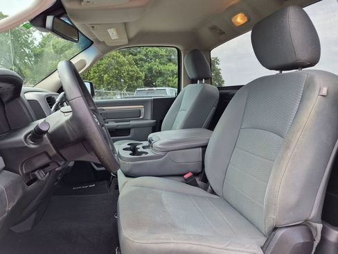 Used 2014 RAM 1500 Express RWD image 14