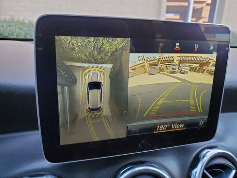 Used 2018 Mercedes-Benz GLA 250 4MATIC image 21