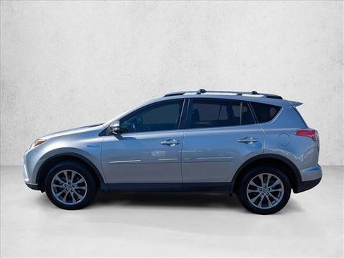 Used 2017 Toyota RAV4 Limited image 8