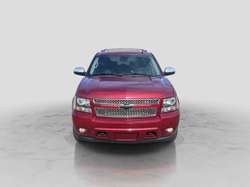 Used 2010 Chevrolet Suburban LTZ AWD/4WD image 3