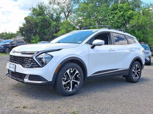 Certified 2023 Kia Sportage EX AWD/4WD image 3