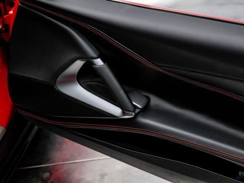 Used 2018 Ferrari 812 Superfast image 89