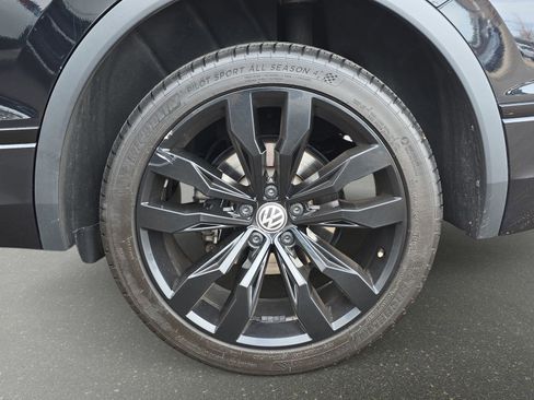 Used 2021 Volkswagen Tiguan SE R-Line AWD/4WD image 33