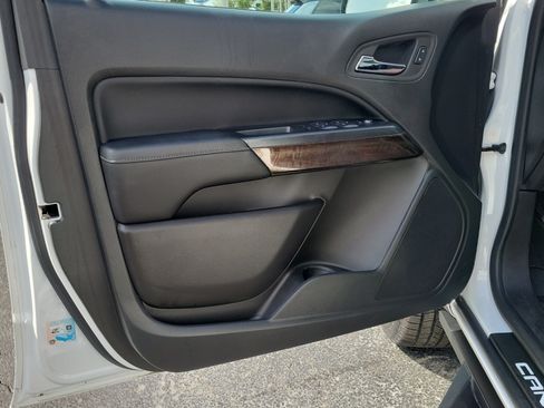 Used 2022 GMC Canyon Elevation w/ Elevation Premium Package RWD image 17