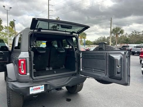 Used 2023 Ford Bronco Badlands w/ Sasquatch Package image 15