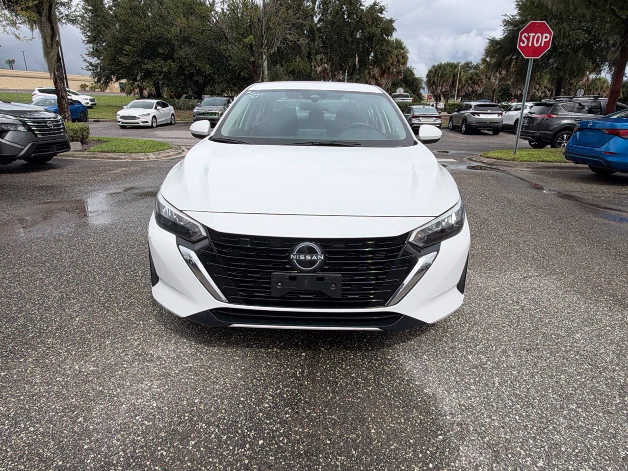 Used 2025 Nissan Sentra SV FWD image 5