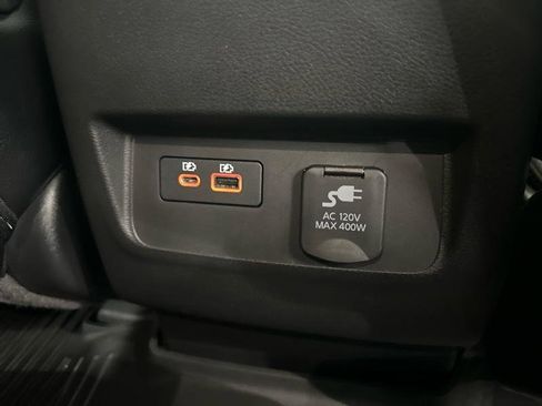 Used 2022 Nissan Frontier PRO-4X w/ Pro-4X Premium Package AWD/4WD image 26