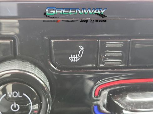 Used 2025 Jeep Grand Cherokee Limited w/ Black Appearance Package RWD image 31