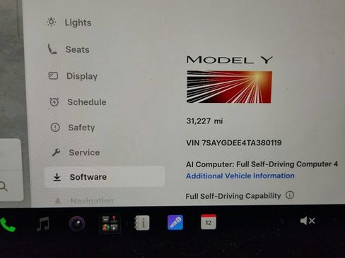 Used 2026 Tesla Model Y AWD image 12