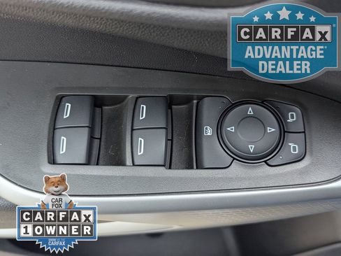 Certified 2024 Chevrolet Trax RS w/ Sunroof Package FWD image 15