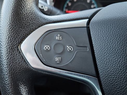 Used 2020 Chevrolet Traverse LS image 29