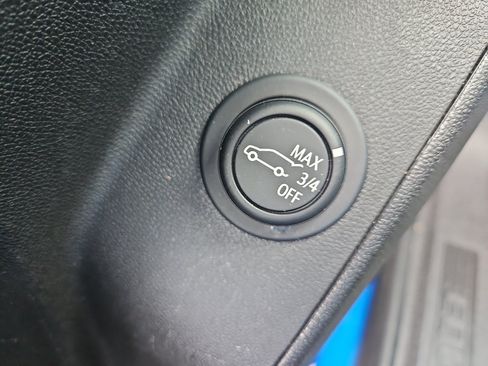 Used 2024 Chevrolet Equinox LT FWD image 13