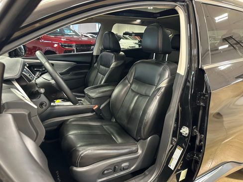 Used 2018 Nissan Murano Platinum FWD image 12