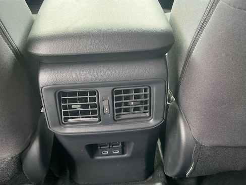 Used 2024 Toyota RAV4 SE w/ Weather & Moonroof Package image 26