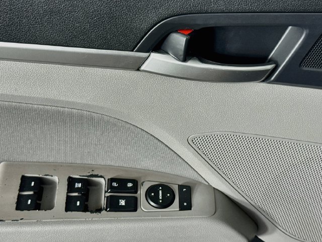 Used 2020 Hyundai Elantra SEL FWD image 20