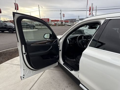 Used 2019 BMW X3 xDrive30i w/ Driving Assistance Package image 10