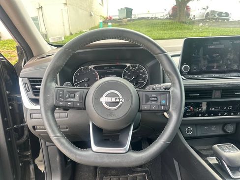 Used 2023 Nissan Rogue SV w/ SV Premium B Package AWD/4WD image 46