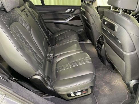 Used 2023 BMW X7 xDrive40i w/ Executive Package image 25
