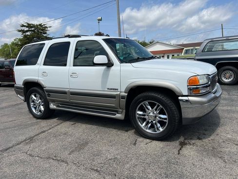 Used 2003 GMC Yukon SLT w/ 1SD Preferred Equipment Group AWD/4WD image 4