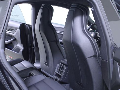 Used 2021 Porsche Taycan 4S image 13