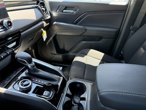 New 2026 GMC Canyon Elevation w/ LPO, Sports Bar Package AWD/4WD image 29