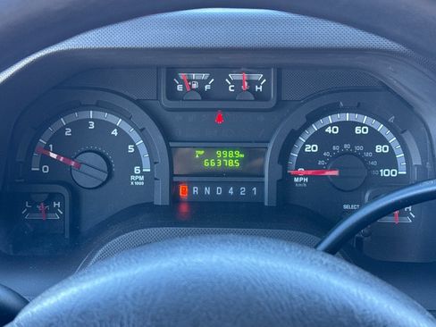Used 2019 Ford E-450 and Econoline 450 Super Duty w/ Power Windows & Locks Group RWD image 22