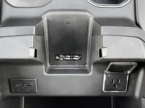 Used 2024 GMC Sierra 2500 Denali Ultimate image 28