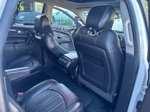 Used 2017 Buick Enclave Leather AWD/4WD image 37