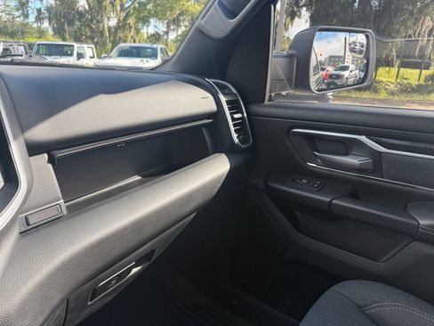 Used 2022 RAM 1500 Big Horn AWD/4WD image 25