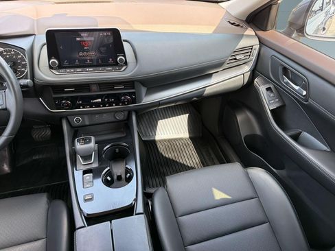 Used 2023 Nissan Rogue SV w/ SV Premium B Package FWD image 29