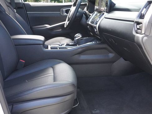 Used 2023 Kia Sorento S w/ Panoramic Sunroof Package AWD/4WD image 29
