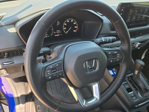 Used 2025 Honda CR-V Sport-L image 9