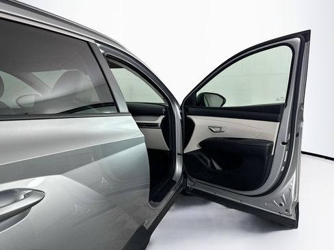 Used 2025 Hyundai Tucson SEL FWD image 31