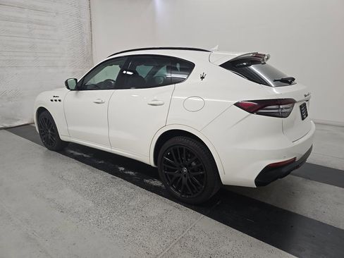 Used 2022 Maserati Levante Modena AWD/4WD image 5