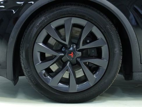Used 2023 Tesla Model X AWD/4WD image 8