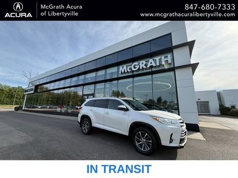 Used 2019 Toyota Highlander XLE AWD/4WD image 1