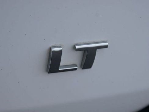 Certified 2023 Chevrolet Traverse LT image 19