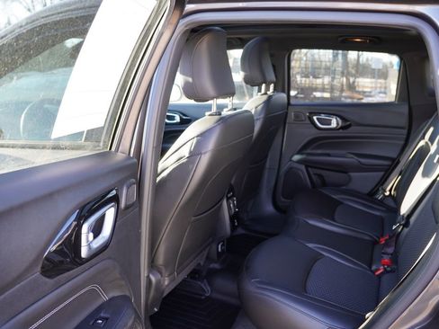 Used 2023 Jeep Compass Altitude w/ Sun and Sound Group image 16