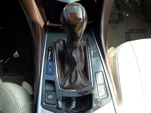 Used 2011 Cadillac SRX Luxury image 15