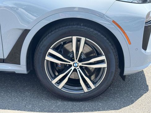 Used 2025 BMW X7 xDrive40i w/ M Sport Package AWD/4WD image 6