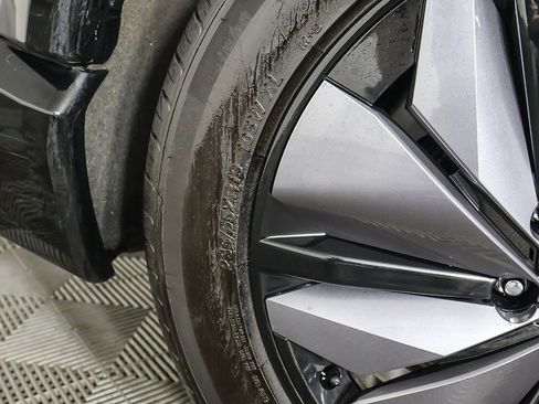 Used 2023 Nissan Ariya VENTURE+ image 20