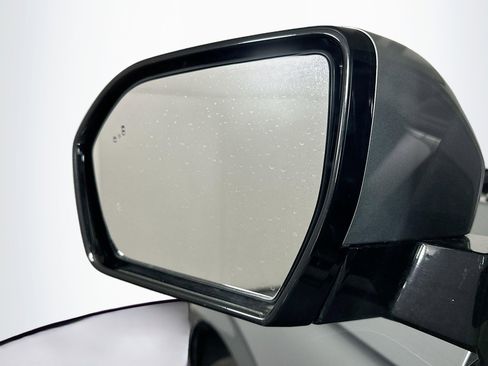 Used 2024 Ford Expedition XLT image 16