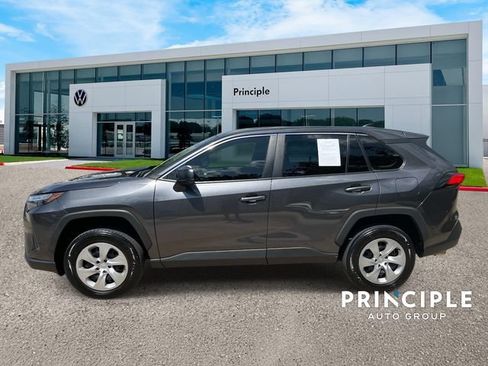 Used 2023 Toyota RAV4 LE FWD image 6