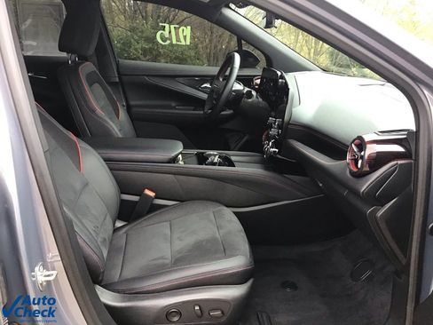 Used 2024 Chevrolet Blazer EV RS image 23