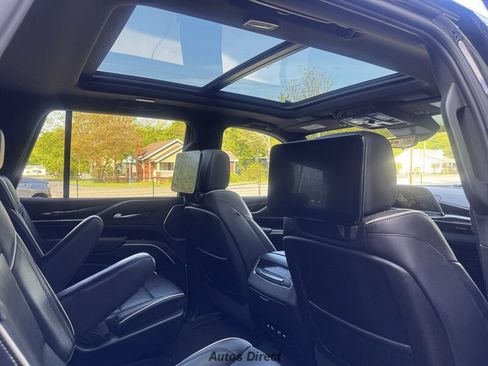 Used 2021 Cadillac Escalade Sport w/ Driver Assist Tech Package image 38