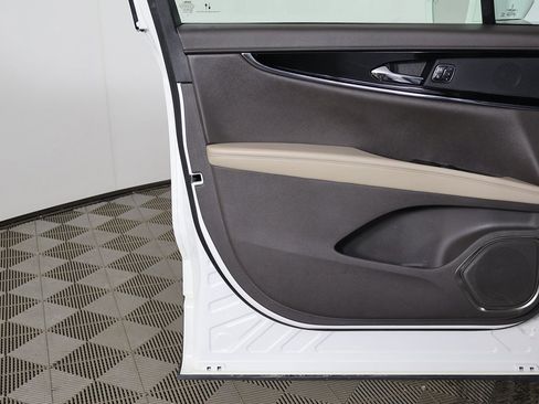 Used 2022 Lincoln Nautilus Reserve image 23