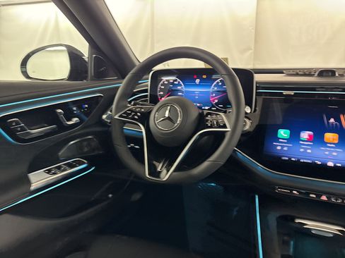 New 2026 Mercedes-Benz E 450 4MATIC Sedan image 27