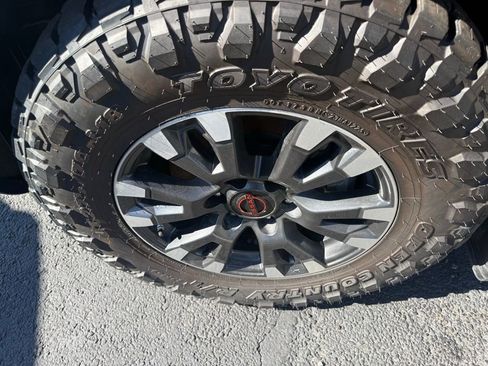 Used 2024 Nissan Titan PRO-4X w/ Pro-4x Utility Package image 8