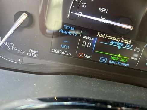 Certified 2018 Cadillac XT5 Luxury w/ Driver Awareness Package FWD image 8